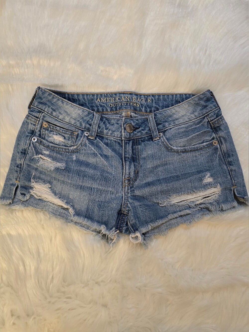 American Eagle Outfitters Medium Blue Distressed Denim Cutoff Shorts Size 6